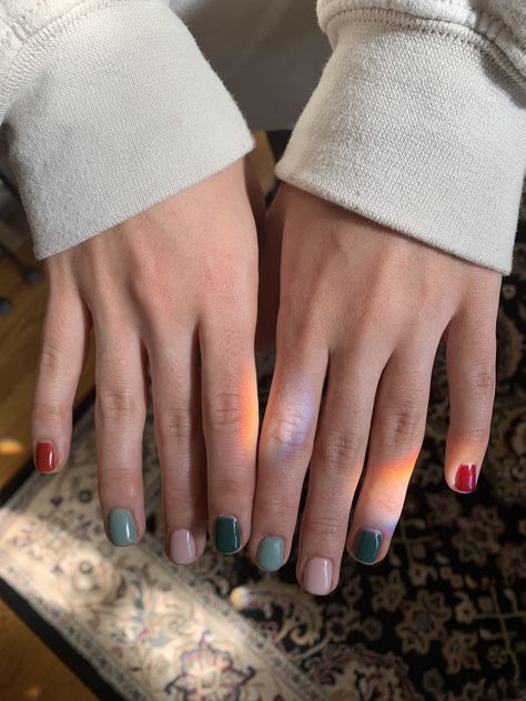 Winter Nails Multicolor, Multicolor Short Nails, Tri Colored Nails, Multicolor Nails Fall, Fall Rainbow Nails, Fall Nails Multicolor, Multicolored Nails Winter, Green Nails Multicolor, Autumn Rainbow Nails