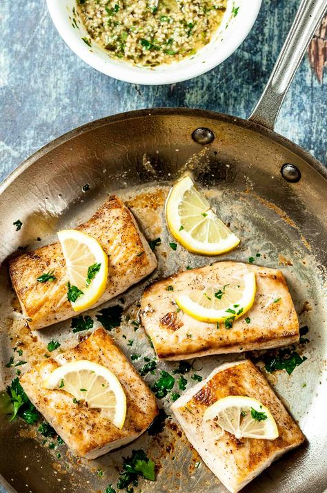 Easy Perfect Mahi Mahi Recipe Fried Mahi Mahi, Cooking Mahi Mahi, Mahi Mahi Recipe, Mahi Mahi Recipes, Lemon Garlic Butter Sauce, Lemon Garlic Sauce, Roast Fish, Garlic Roasted Potatoes, Indian Recipe