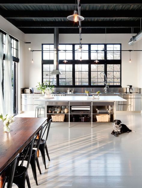 Industrial Decor Kitchen, Industrial Kitchen Design, Industrial Style Kitchen, Loft Stil, Loft Industrial, Decor Ikea, Industrial Interiors, Modern Restaurant, Loft Living