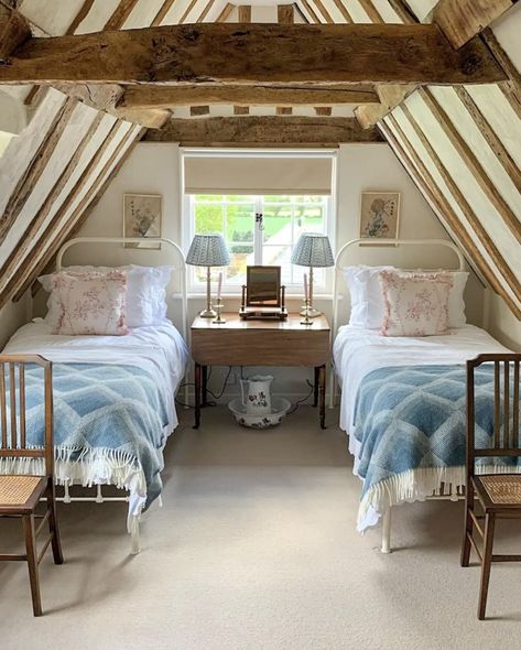 Wrought Iron Beds, Cosy Interior, Attic Room, Attic Bedrooms, Cosy Room, Cottage Bedroom, Interiors Magazine, Attic Bedroom, Twins Room