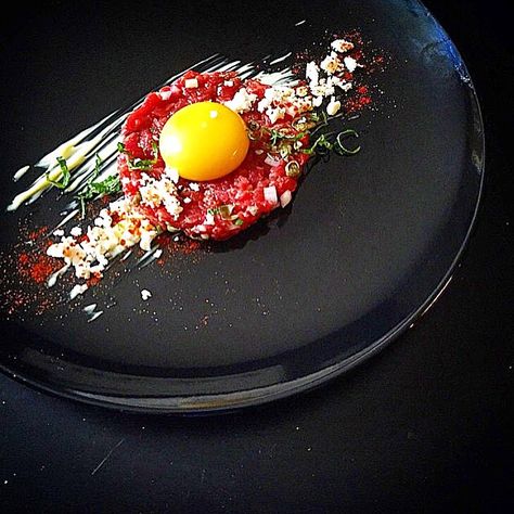 Lamb tartare with preserved lemon & mint. Uploaded by @thefoxden_ #gastroart