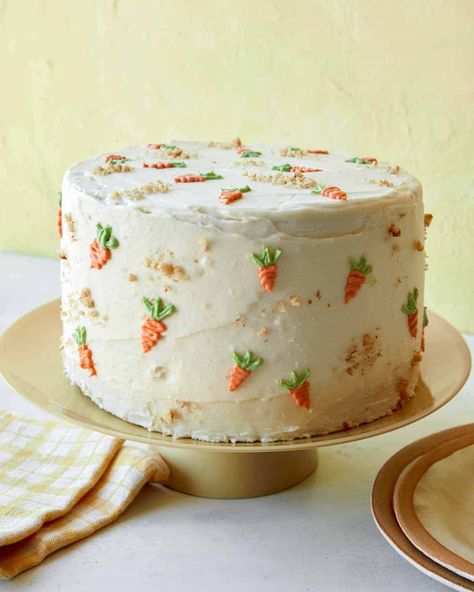 Carrot Cake Icing, Carrot Cake Decoration, Easter Carrot Cake, Easter Cake Decorating, Red Birthday Cakes, Brown Butter Frosting, Gluten Free Carrot Cake, Cake Liner, Best Carrot Cake