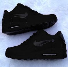 Fashion Apps, Fashion Valley, Canadian Fashion, Boty Nike, Skor Sneakers, Black Nike Shoes, Jordan Shoes Girls, Custom Nike Shoes, Shoes Sneakers Jordans