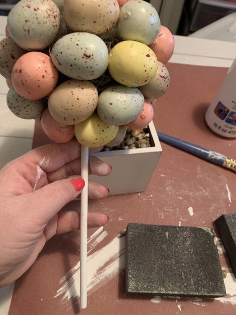 Easter Topiary Diy Front Porches, Easter Egg Topiary Diy, Easter Munchies, Easter Topiary Diy, Egg Topiary Tree, Easter Topiary Tree, Easter Egg Tree Diy, Easter Egg Topiary, Spring Topiary