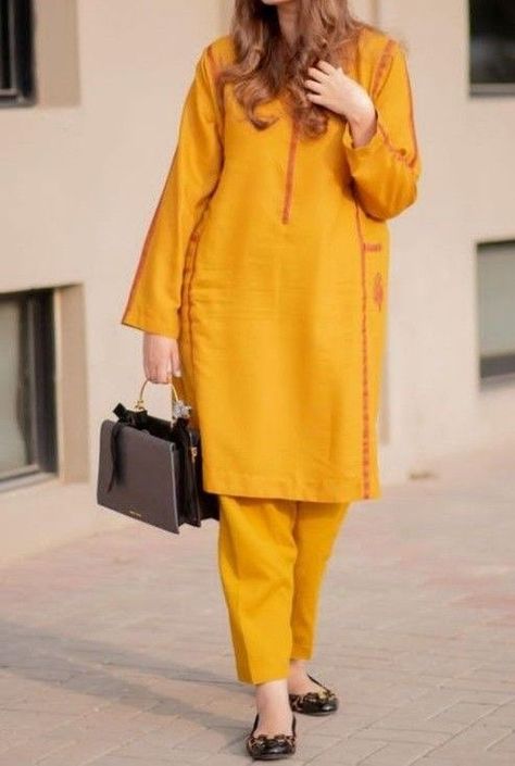 Yellow And Purple Outfit, Pakistani Kurta Designs, Plazo Kurti, Dress Design Pakistani, Mustard Colored Dress, New Dress Collection, Modest Winter Outfits, Mustard Yellow Dress, Outfit Indian