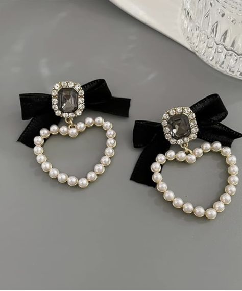 Heart Shaped Pearls and Bows Sparkly Earrings Pearl Heart Earrings, Black Heart Earrings, Ribbon Earrings, Sweet Jewelry, Pearl Heart, Bride Earrings, Retro Earring, Sparkly Earrings, Metal Heart