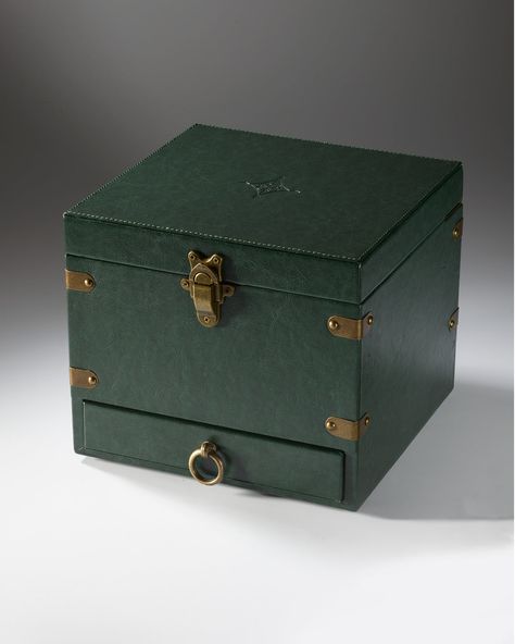 Inspired by decades of travel, we worked with masterful makers to create these stylish cases. Made with vegan leather in our signature Maker Green, the Maker Trunk features bespoke details like antique brass hardware, an ultrasuede lining in our botanical pattern, and removable dividers. The trunk is perfect for storing fragrance, candles, jewelry, photographs, and more. Stunning on its own, you can also purchase it as part of our custom Fragrance Trunk collection. Size: Small is 8”L x 5”W x 6”H Mc Lovin, Signature Maker, Watch Packaging, Club Tropicana, Candles Jewelry, The Company You Keep, Beautiful Butterfly Photography, Leather Trunk, Antique Aesthetic