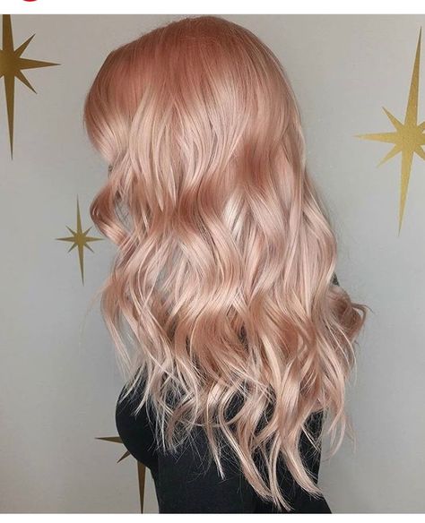 Pink pearl hair Dreamy Hair, Kort Bob, Strawberry Blonde Hair Color, Peach Hair, Gold Blonde, Vlasové Trendy, Strawberry Blonde Hair, Brown Blonde Hair, Rose Hair