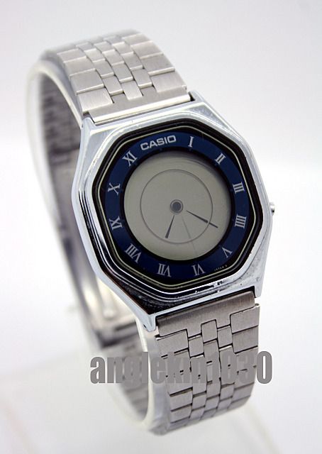 Casio AN 100 Casio A700, Futuristic Watches, Funny Watch, Stylish Watches Men, Vintage Watches Women, Retro Watches, Men's Vintage Watch, Vintage Watches For Men, Hand Watch