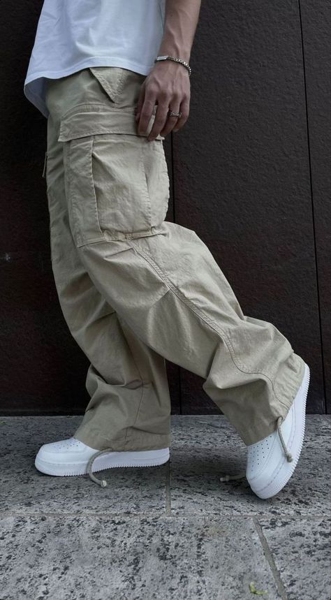 Baggy Cargos Men, Style White Cargo Pants, Baggy Pants Outfit Men, Baggy White Pants, Cargo Pants Outfit Men, Baggy Cargos, Parker Outfit, Pantalon Baggy, Cargo Pants For Women