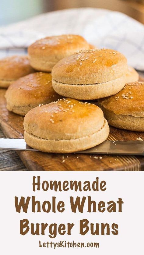 Whole Wheat Burger Buns, Healthy Easy Recipe, Foodtrucks Ideas, Hamburger Bun Recipe, Wheat Recipes, Homemade Hamburgers, Homemade Burgers, Veggie Burgers, Healthy Bread