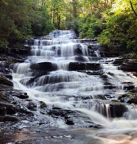 Minnehaha Falls Clayton, GA Minnehaha Falls, Pretty Views, Right Side, Places Ive Been, Wedding Cake, Places To Go, Lake, Cake, Water