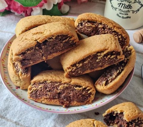 Koulourakia Recipe, Biscotti Cookies, Biscotti Recipe, Sicilian Recipes, Soft Cookie, Italian Desserts, Sweet Cakes, Yummy Cookies, Healthy Desserts