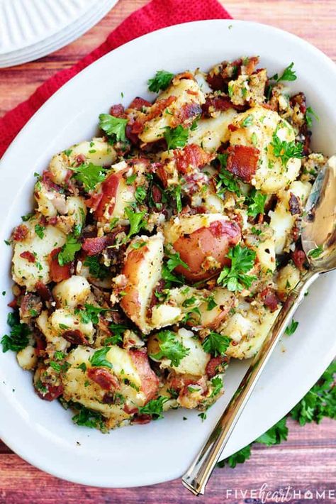 Best German Potato Salad, Potatoes And Bacon, Food Potatoes, Warm Potato Salad, German Potato Salad Recipe, Potatoe Salad, Easy Summer Side Dishes, Warm Potato Salads, Red Potato