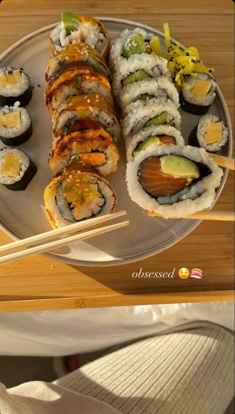 Filipino Street Food, Sushi At Home, Food Captions, Buffet Food, Food Snapchat, Pretty Food, I Love Food, Cute Food, Ig Story