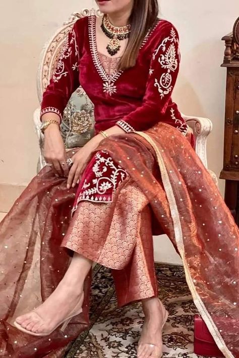 Suit Contrast Colour, Mehroon Suit Designs Punjabi, Punjabi Dress Design, Punjabi Suit Neck Designs, Velvet Suit Design, Suit Punjabi, Afghani Clothes, Chocolate Diy, Embroidery Store