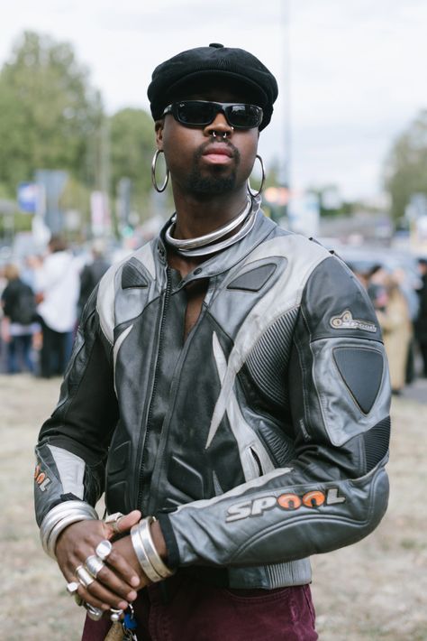 Biker Fashion Men, Motorcycle Jacket Outfit Men, Biker Outfit Men, Baddie Selfie, Mens Biker Style, Motorcycle Jacket Outfit, Fashion Week Spring 2023, Motorcycle Fashion, Jacket Designs