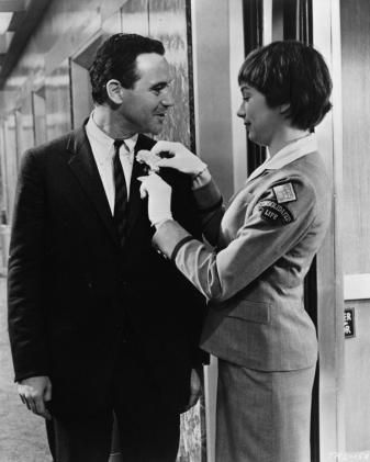 The Apartment 1960, Katharine Ross, Jack Lemmon, Billy Wilder, Shirley Maclaine, Romantic Films, Maggie Smith, The Apartment, Great Films