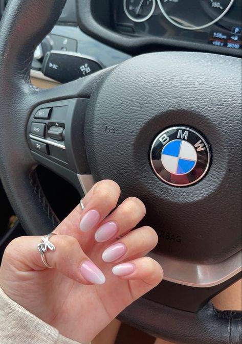 White Pink Oval Nails, Pink And White Ombre Nails Oval Short, Pink And White Ombre Nails Oval, Pink And White Ombre Nails Almond, Pink To White Ombre Nails Almond, Pink And White Ombré Nails, White Ombré Nails, Birthday Nail, Ombré Nails