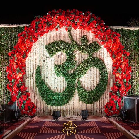 A very Elegant and pleasant heart touching decor of Mata Ki Chowki at Janpath Villa, Ludhiana

@sevencreations.in #janpathvilla #janpathenclave

Camera @studio.cute.eyes
Sound @bhanudj
Venue @janpathvilla
#jagransetup #matakichowki #bhajansandya #jagran #satsangdecor #durgapooja #bhagwatgita #decoridea #jagrandecor Green Wall Plants, Camera Studio, Ganpati Decoration Theme, Wedding Flower Jewelry, Ganpati Decoration At Home, Gate Decoration, Garland Wedding Decor, Ganapati Decoration, Flower Garland Wedding