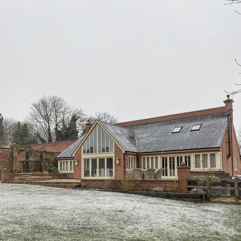 The Home Of Lydia & Ali on Instagram: “This time two years ago we’d been living in the house for 5 days. We only really had the furniture that came with the house and had no idea…” British Countryside Aesthetic Interior, Lydia Elise Millen House, Dream House Ideas Kitchens, Lydia Millen, Lydia Elise Millen, Cotswolds Cottage, Farmhouse Exterior Design, Brick Exterior, Countryside House