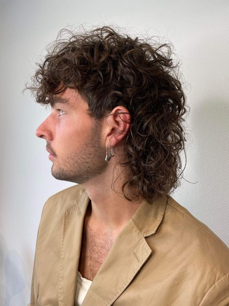 Long Shag Mens Haircut, Long Curly Hair Men Haircut Mullet, Mens Curly Shag Haircut, Men Shaggy Mullet, Men’s Curly Wolf Cut, Julien Solomita Mullet, Curly Shag Men, Mens Shag Cut, Mens Curly Mullet