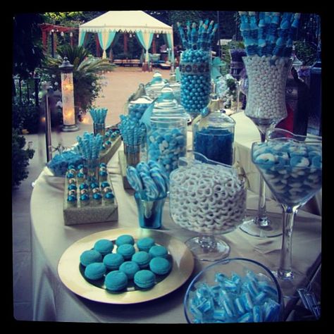 224 Likes, 7 Comments - CandybarCouture (@candybarcouture) on Instagram: “#morrocan #desserttable. #blue #white #gold #frenchmacaron #taffy #candy #yogurtpretzel #party…” Wonderland Sweet 16, Taffy Candy, Candy Buffet Tables, Candy Bar Wedding, Baby Shower Candy, Cinderella Wedding, Blue Candy, Wedding Services, Candy Table