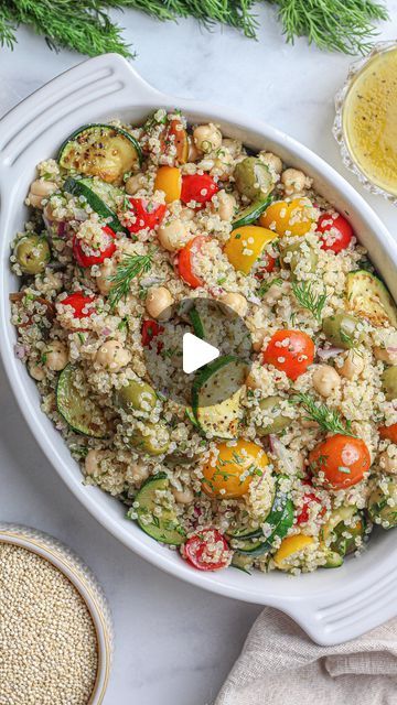 Janet Gronnow on Instagram: "This Zucchini Quinoa Salad w/ Chive Vinaigrette is so satisfying and yummy! With lots of nourishing ingredients like chickpeas, tomatoes, and herbs. 🌿 
.
It makes the perfect meal prep salad, or top it with extra protein and some greens! This salad is so delicious and filling thanks to the quinoa and chickpeas. The vinaigrette is the perfect way to dress these yummy ingredients and is also great on other salads too! 🌿🍃
.
The tasty recipe is on my blog. Tap my name @janetsmunchmeals and you’ll see a link in my bio. Tap the link and you’ll see this recipe in the list. Or check my Stories, or send me a DM! ❤️🌱🌿" Chive Vinaigrette, Quinoa Salad Dressing, Fancy Salad, Salad With Zucchini, Quinoa Recipes Dinner, Meal Prep Salad, Protein Salad Recipes, Prep Salad, Zucchini Quinoa