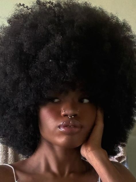 Big Afro, Latest Hair Color, Pelo Afro, Afro Puff, Hair Laid, Afro Hair, Penteado Cabelo Curto, Natural Hair Tips, 4c Hairstyles