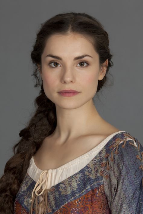 A World Without End - Caris Hobbit Women, Character Inventory, Elven Hair, World Without End, Charlotte Riley, Character Hair, Medieval Hairstyles, Medieval Woman, A Writer's Life