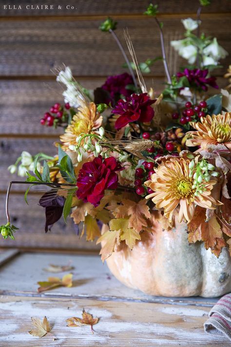 Pumpkin Flower Arrangement, Tablescape Holiday, Thanksgiving Flower Arrangements, Thanksgiving Floral Arrangements, Pumpkin Bouquet, Fall Floral Centerpieces, Pumpkin Floral Arrangements, Thanksgiving Floral, Thanksgiving Flowers