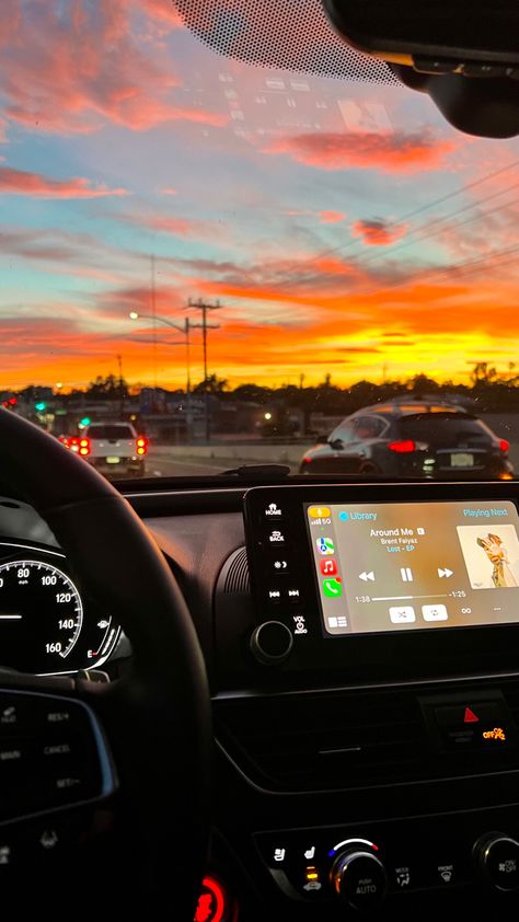 Sunrise Driving Aesthetic, Drive Home Aesthetic, Sunset Watching Aesthetic, Sunset From Car Window, Aesthetic Driving Pics, View Aesthetic Sky, Car Vibes Aesthetic, Aesthetic Drive, Beautiful Sky Pictures