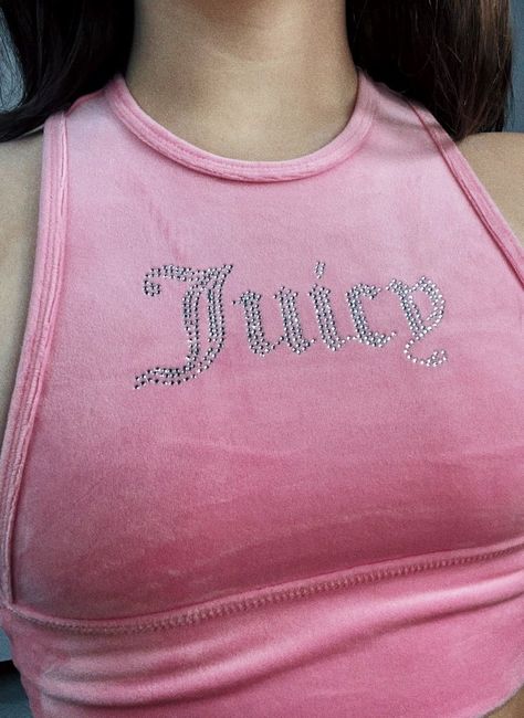 Juicy Couture cropped racerback tank 2000s Rave, 2000s Fashion Aesthetic, Rave Girl, Juicy Couture Jewelry, Big Girl Fashion, Boho Chic Outfits, Cultural Diversity, Style Savvy, Casual Chic Outfit