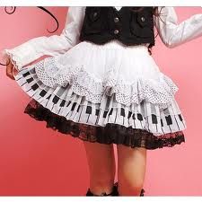 Piano music petticoat Gothic Piano, Piano Skirt, Piano Dress, Concert Costumes, White Gothic, Sweet Dresses, Goth Clothes, Anime Doll, Boho Styl