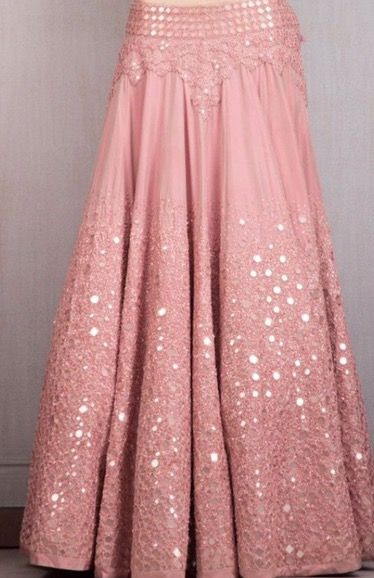 12 Stunning Lenghas with Mirror Work – hauteshaadidotcom Lehenga Skirts, Bridal Lehenga Collection, Desi Clothes, Lehenga Collection, Old Rose, Indian Attire, Mysore, Designer Dresses Indian, Indian Outfit