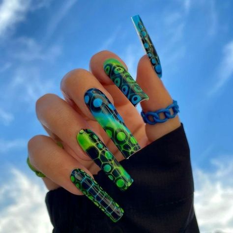 Green Trippy Nails, Rave Nails, Nail Design Glitter, Pride Nails, Retro Nails, Hippie Nails, Punk Nails, Nails Stiletto, Grunge Nails