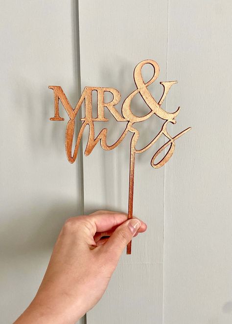 Watercolor Wedding Map, Cake Topper Design, Wedding Direction Signs, Map Wedding Invitation, Mr Mrs Cake Toppers, Wedding Directions, Laser Cut Decor, Topper Design, Wood Cake Topper