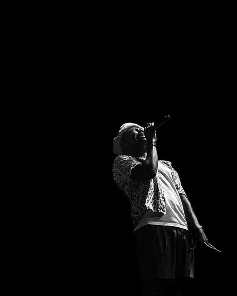 Tyler The Creator Wallpaper Black, Black Tyler The Creator Wallpaper, Black Photos For Widgets, Black And White Music, Taylor The Creator, Tyler Widget, Tyler The Creator Wallpaper Black And White, Tyler The Creator Lockscreen, Tyler The Creator Widget