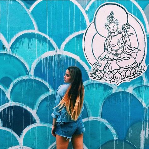 Wynwood Walls, Pic Poses, Tumblr Photography, Inspirational Pictures, Cool Walls, Picture Perfect, Photography Inspiration, Her Hair, Summer Vibes