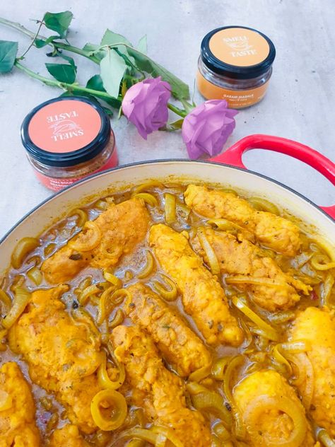 turmeric pickled fish South African Pickled Fish Recipe, Recipes Black People, Pickled Fish Recipe, Pickled Fish, Hot Cross Buns Recipe, Fish Curry Recipe, South African Recipes, Fish Recipe, Fish Curry