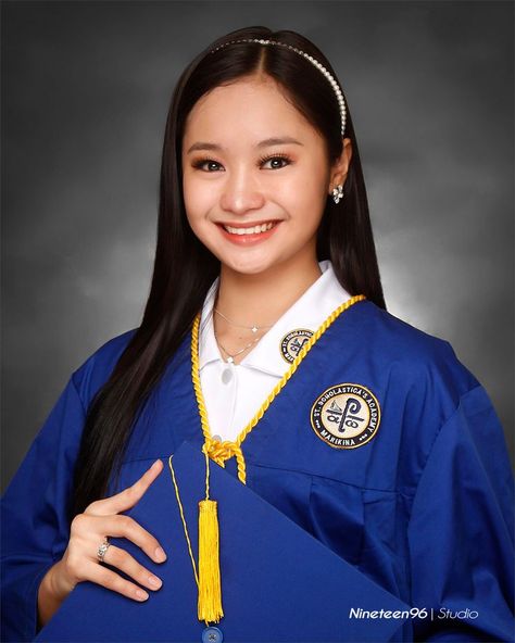 Graduation Pictorial Studio Pose, Make Up For Graduation Pictorial, Graduation Creative Shot Ideas Philippines, Creative Shot For Graduation Philippines, Hair For Graduation Pictorial, Filipiniana Graduation Picture, Graduation Pictorial Pose, Graduation Pictorial Makeup, Graduation Pictorial Studio