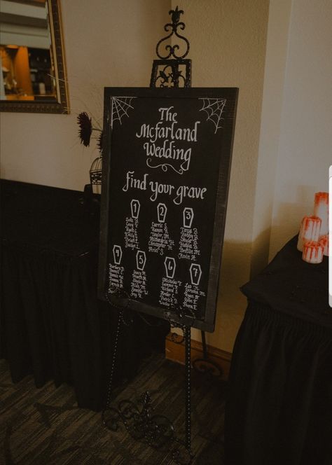 Halloween Seating Chart, Goth Wedding Table, Halloween Seating Chart Wedding, Gothic Wedding Activities, Halloween Wedding Signage, Gothic Wedding Signs, Gothic Seating Chart Wedding, Goth Wedding Decorations, Goth Seating Chart