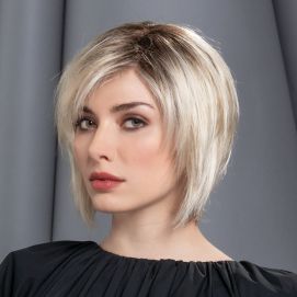 Short Fringe Bangs, Neutral Blonde, Edgy Looks, Blonde Roots, Peinados Recogidos, High Quality Wigs, Shades Of Blonde, Short Blonde, Short Blonde Hair