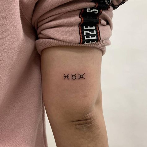 Pieces Zodiac Tattoo, Zodiac Sign Symbols, Gemini Zodiac Symbol, Taurus Zodiac Symbol, Pieces Zodiac, Pisces Zodiac Sign, Gemini Zodiac Sign, Pisces Tattoos, Pisces Taurus