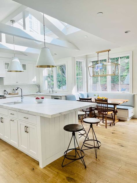 Double Island Kitchens, Latest Kitchen Trends, Double Island Kitchen, Double Islands, Classic White Kitchen, Big Kitchen, Classic Kitchen, Kitchen Design Trends, Kitchen Trends