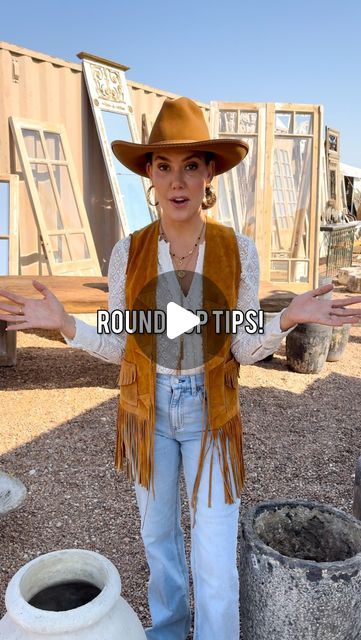 Kendra Scott on Instagram: "As the self proclaimed queen of Round Top, I know a thing or two when it comes to taking on the @roundtopantiquestexas show! 😅 My advice — go in prepared, have your measurements/list ready and get ready to rock and roll! And of course, have fun. If you haven’t been, it’s a must — the most unique finds and overall good time! Happy antiquing, y’all. ♥️" Round Top Texas Outfits, Texas Outfits, Round Top Antiques, Round Top Texas, Unique Finds, Round Top, Top Round, Good Time, Kendra Scott