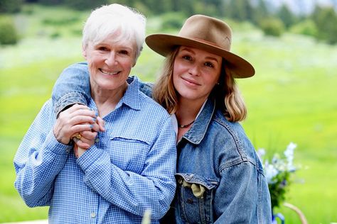 Annie Starke Hosts a New Cooking Show at Her Mom Glenn Close’s Stunning Montana Ranch — Get a First Look Magnolia Network, Mountain Kitchen, Montana Ranch, Glenn Close, Cooking Show, Ex Boyfriend, Kitchen Recipes, Mother Daughter, First Look