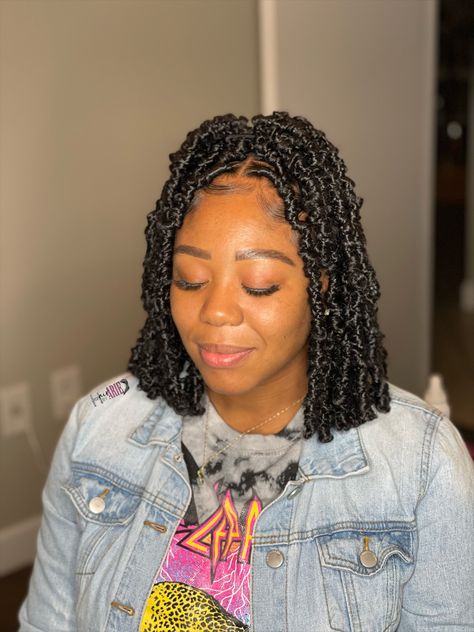 Short Butterfly Locs Hairstyles, Fox Locs, Butterfly Locs Hairstyles, Short Butterfly Locs, Braids 2024, Latest Braided Hairstyles, Fav Hairstyles, Braiding Hairstyles, Hair Twists