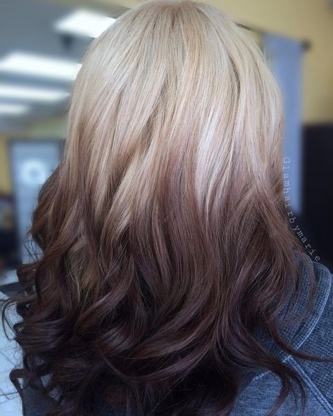 Marie Negron 🇵🇷 on Instagram: “Talking about #throwbackthursday  This was a very difficult blend 😩what do you guys think about this reverse ombré? . . #reverseombre…” Blond Roots, Ghost Roots Hair, Ghost Roots, Reverse Ombre Hair, Reverse Ombre, Hair Color Streaks, Blonde Roots, Pretty Hair Color, Dye My Hair