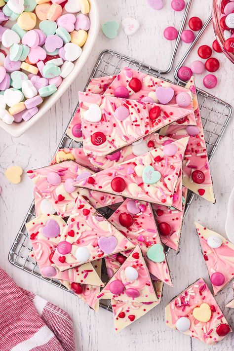 Valentines Day Bark hero image Valentines Day Bark, Valentine’s Day Chocolate Bark, Valentine’s Day Bark, Valentines Bark, Valentine Treats For School, Valentine Party Food, Easy Valentine Treats, Valentine Bark, Treats For School